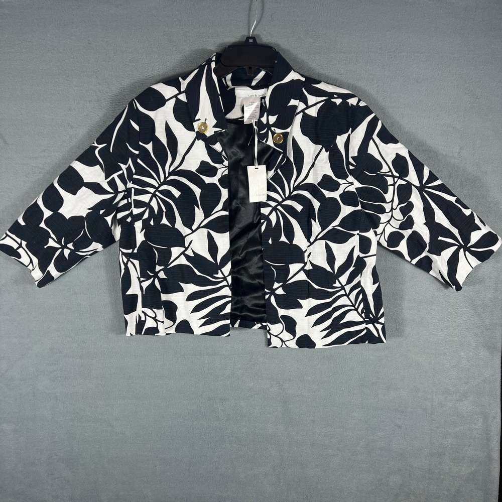 Lucy & Laurel Womens Jacket Size M Black White NWT Floral Leaf Print 3/4 Sleeve